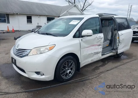 2014 Toyota Sienna Limited 7 Passenger z USA, uszkodzony, nr VIN 5TDDK3DC7ES091693